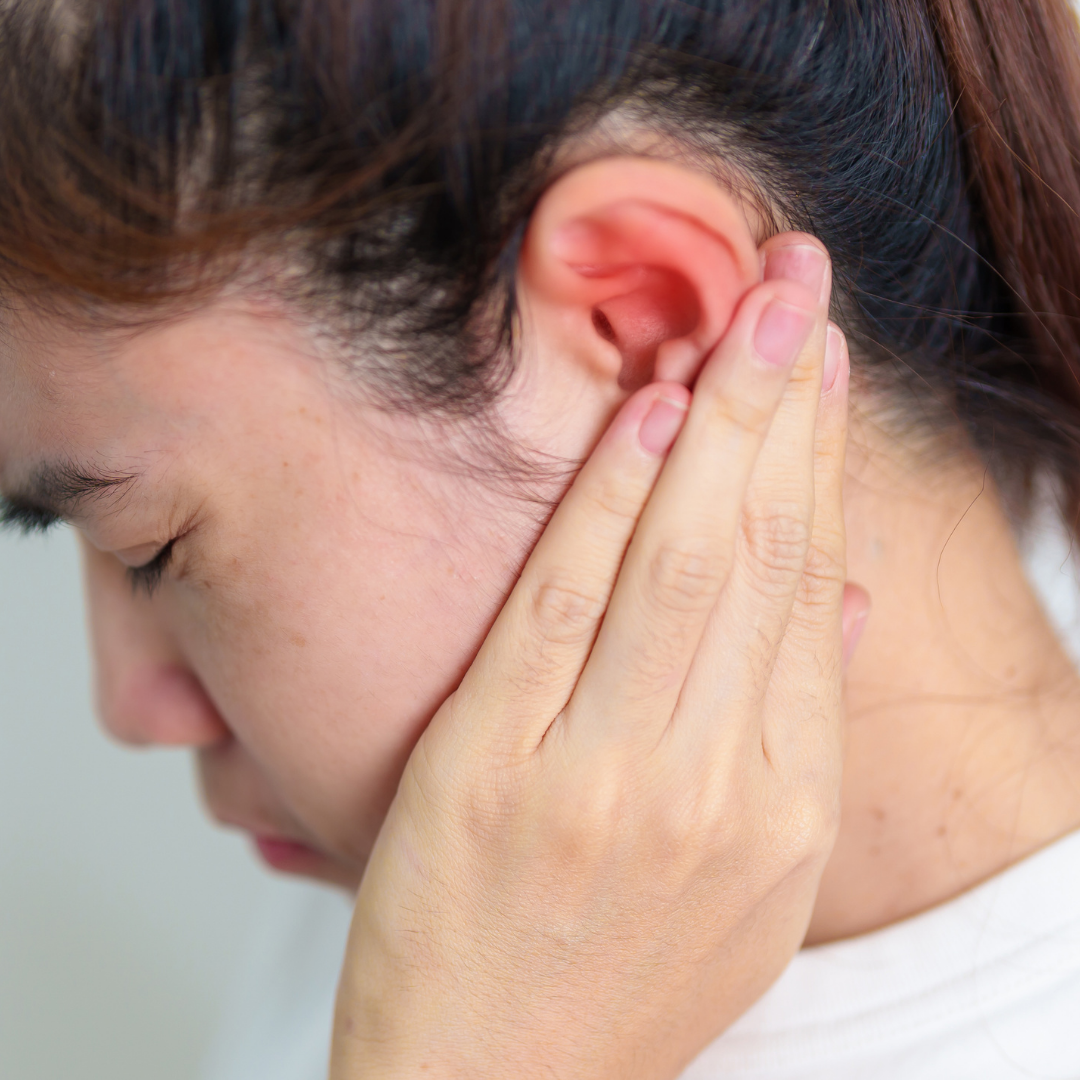 Viêm Tai Giữa Thanh Dịch Ở Người Lớn: Nguyên Nhân, Triệu Chứng Và Cách Điều Trị